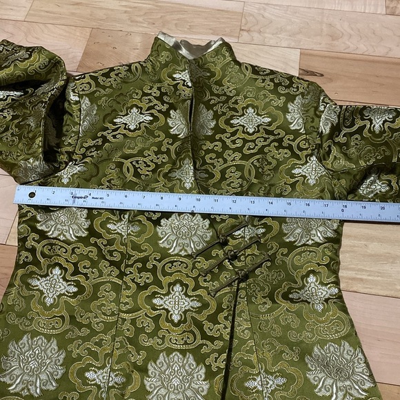 Elegant Green Brocade Silk Blend Blazer - Picture 3 of 17